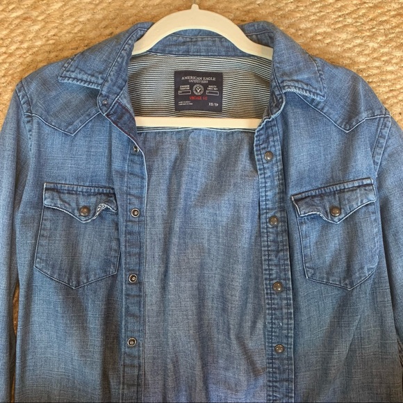 AE Denim Button Down Vintage Fit - Picture 2 of 5